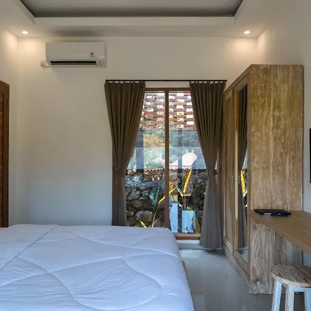 Cosmo House Keramas Hotel